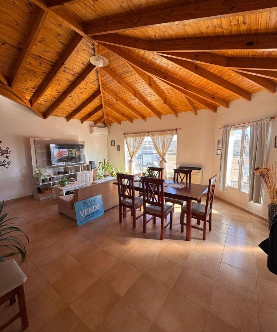 Foto de Casa en Venta 4 Dorm Notro N°4084 e/ Michai y Los Paraiso Precio, imagen 4