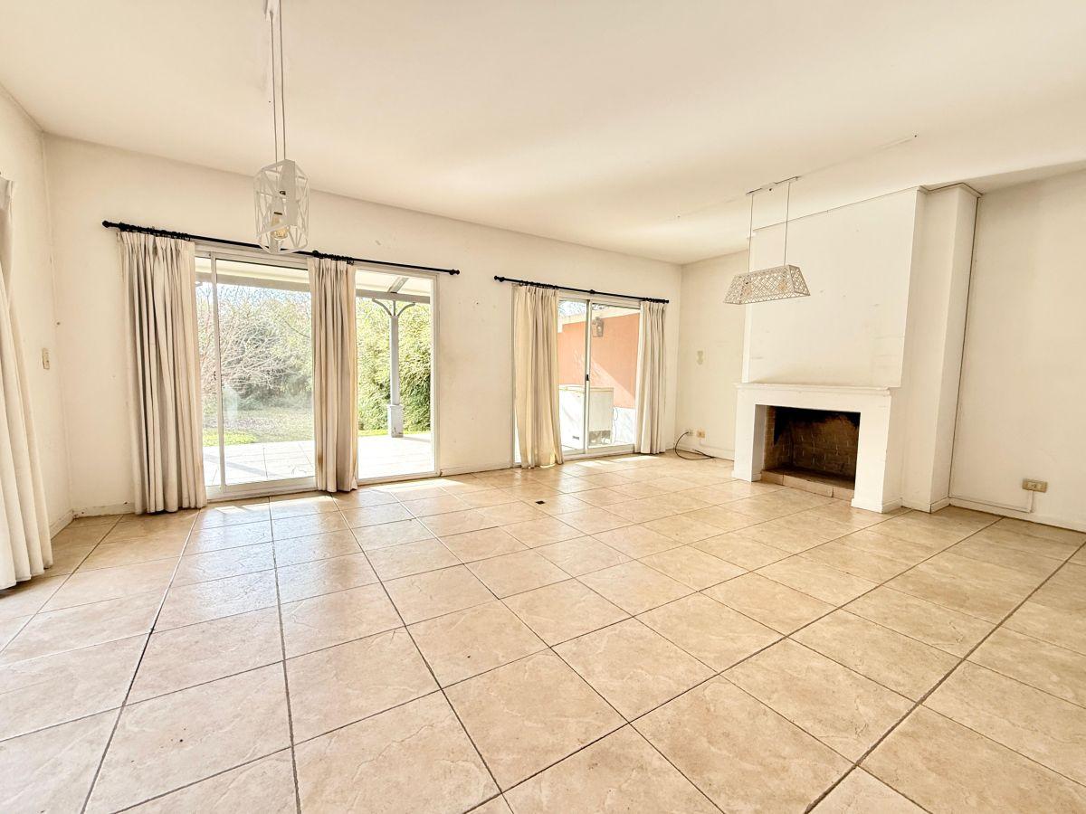 Foto de Oportunidad de venta - Casa del Bosque, imagen 2