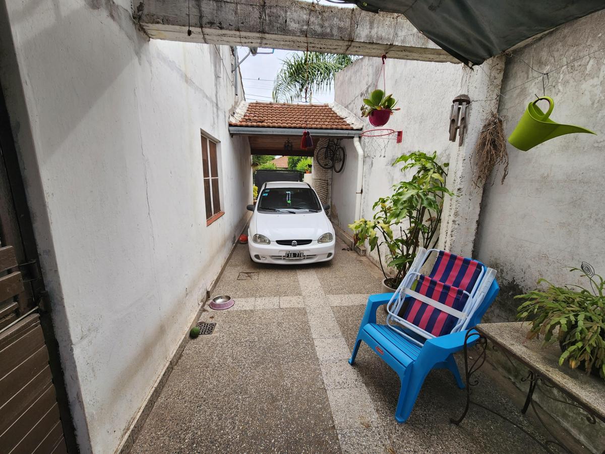 Foto de CHALET 2 PLANTAS EN VENTA EN RAFAEL CALZADA (retasado!!), imagen 4
