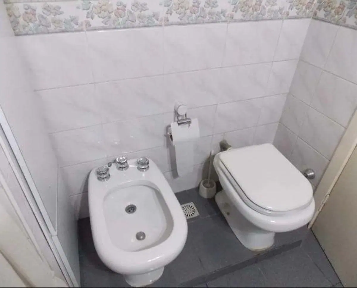 CHALET EN VENTA EN EN ADROGUE (IDEAL INVERSIONISTA) 1