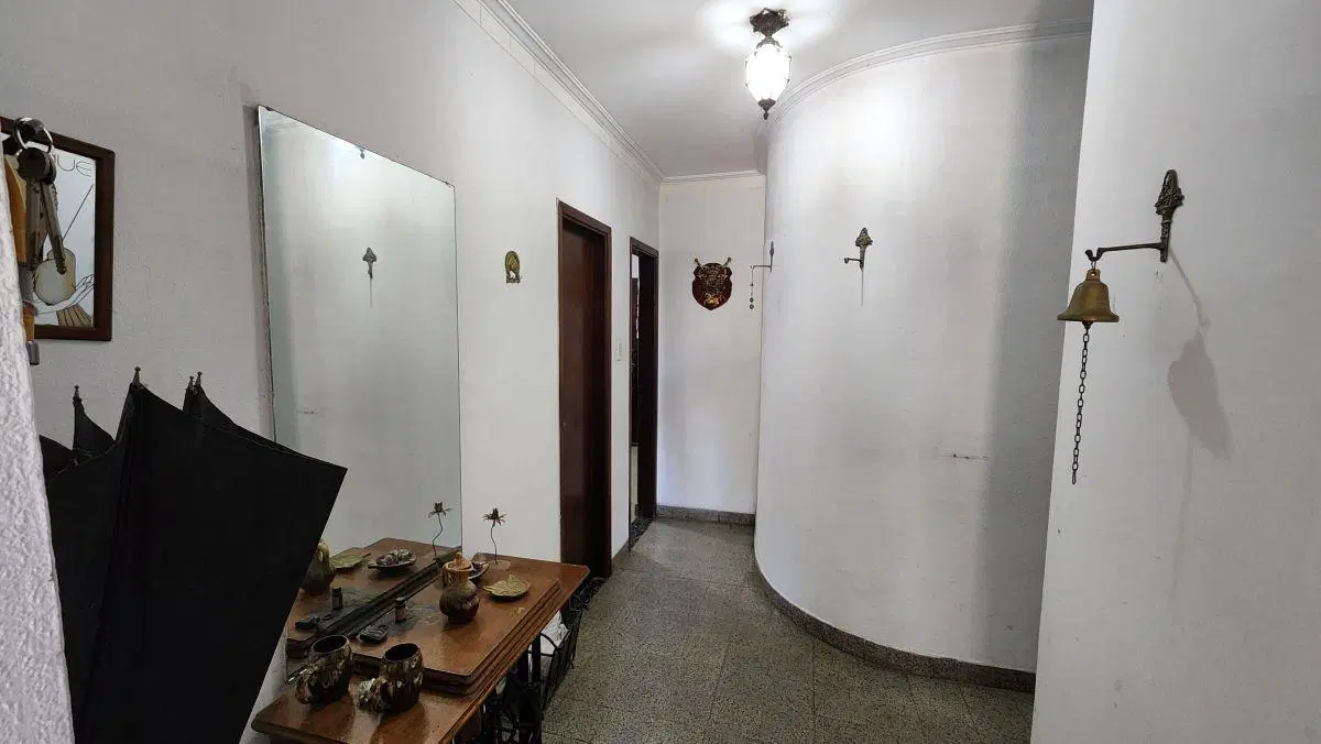 CHALET EN VENTA SOBRE LOTE DE 700 M2 EN VENTA EN BURZACO 1