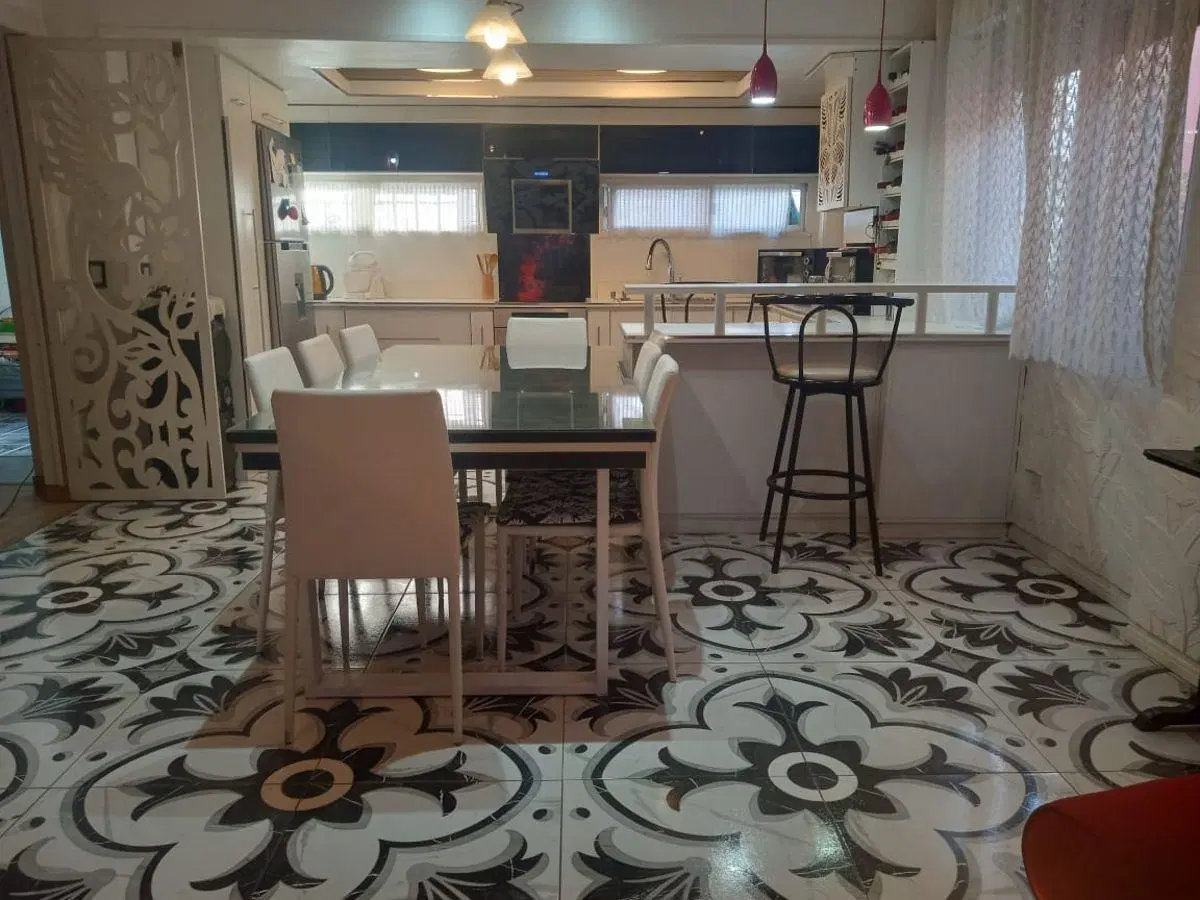 CASA EN VENTA + DEPTO AL FONDO EN MALVINAS ARGENTINAS 5