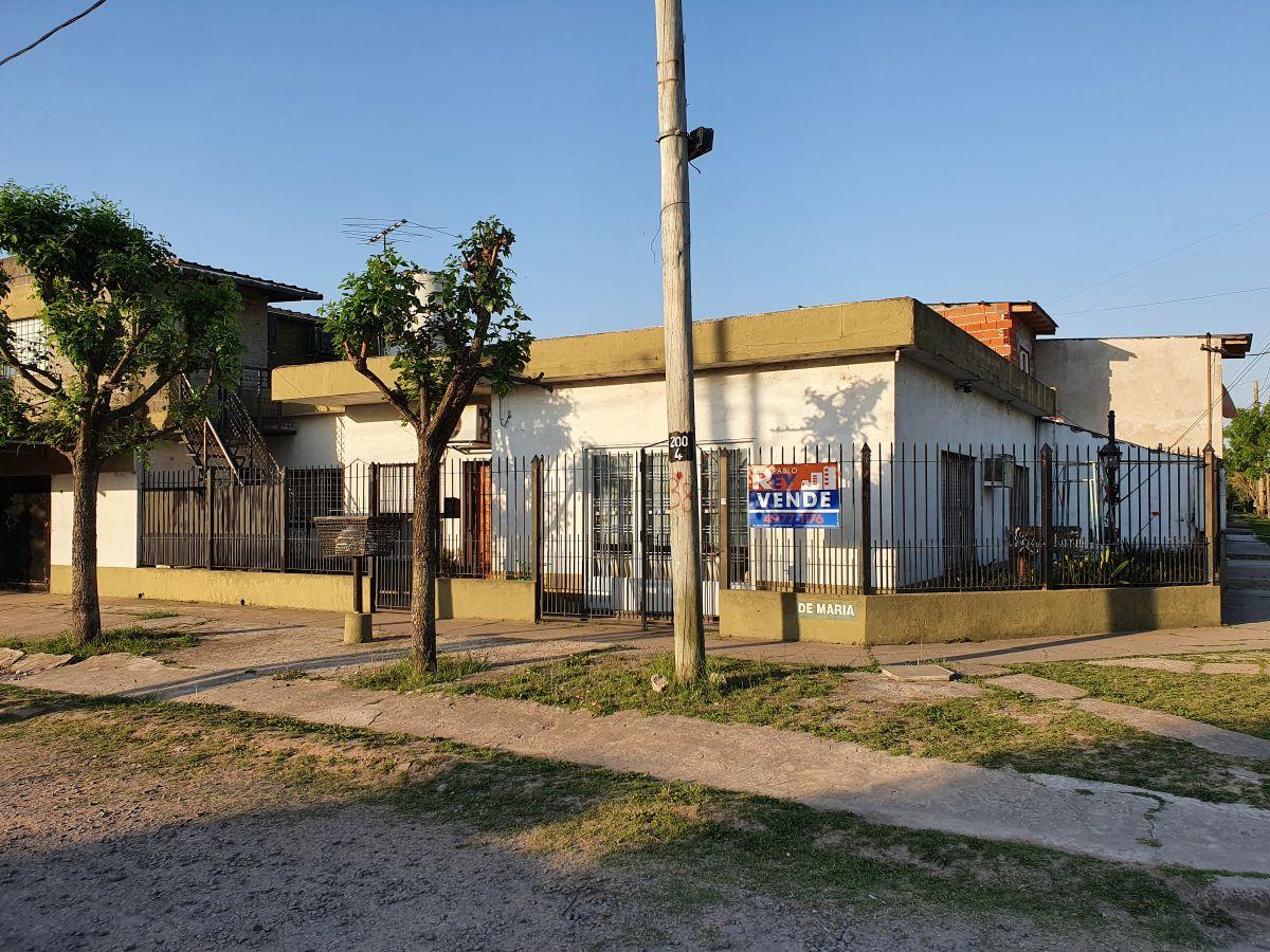 Foto de CASA EN VENTA CON LOCAL Y DEPTO EN BURZACO, imagen 1
