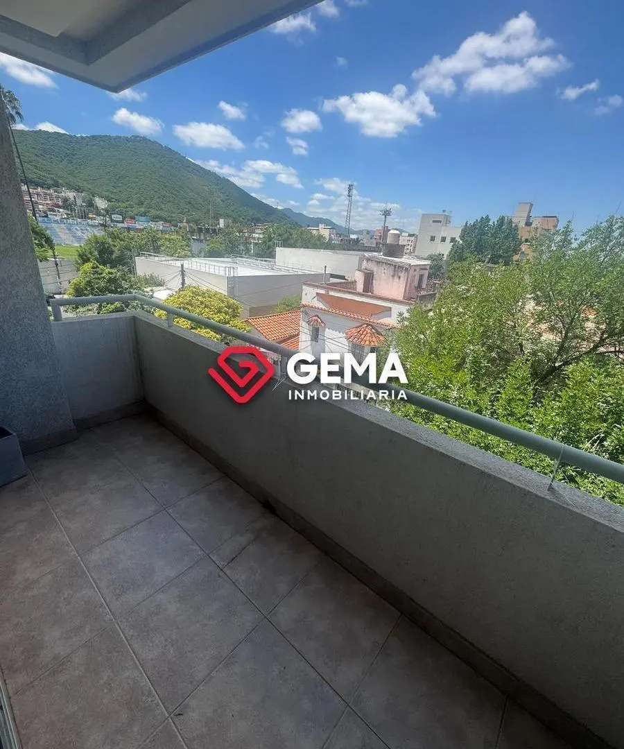 Departamento 1 dormitorio en Rivadavia 234 4