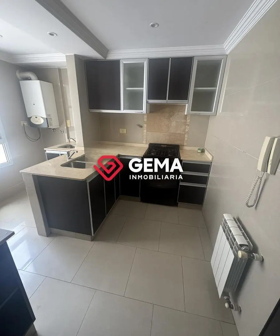 Departamento 1 dormitorio en Rivadavia 234 5