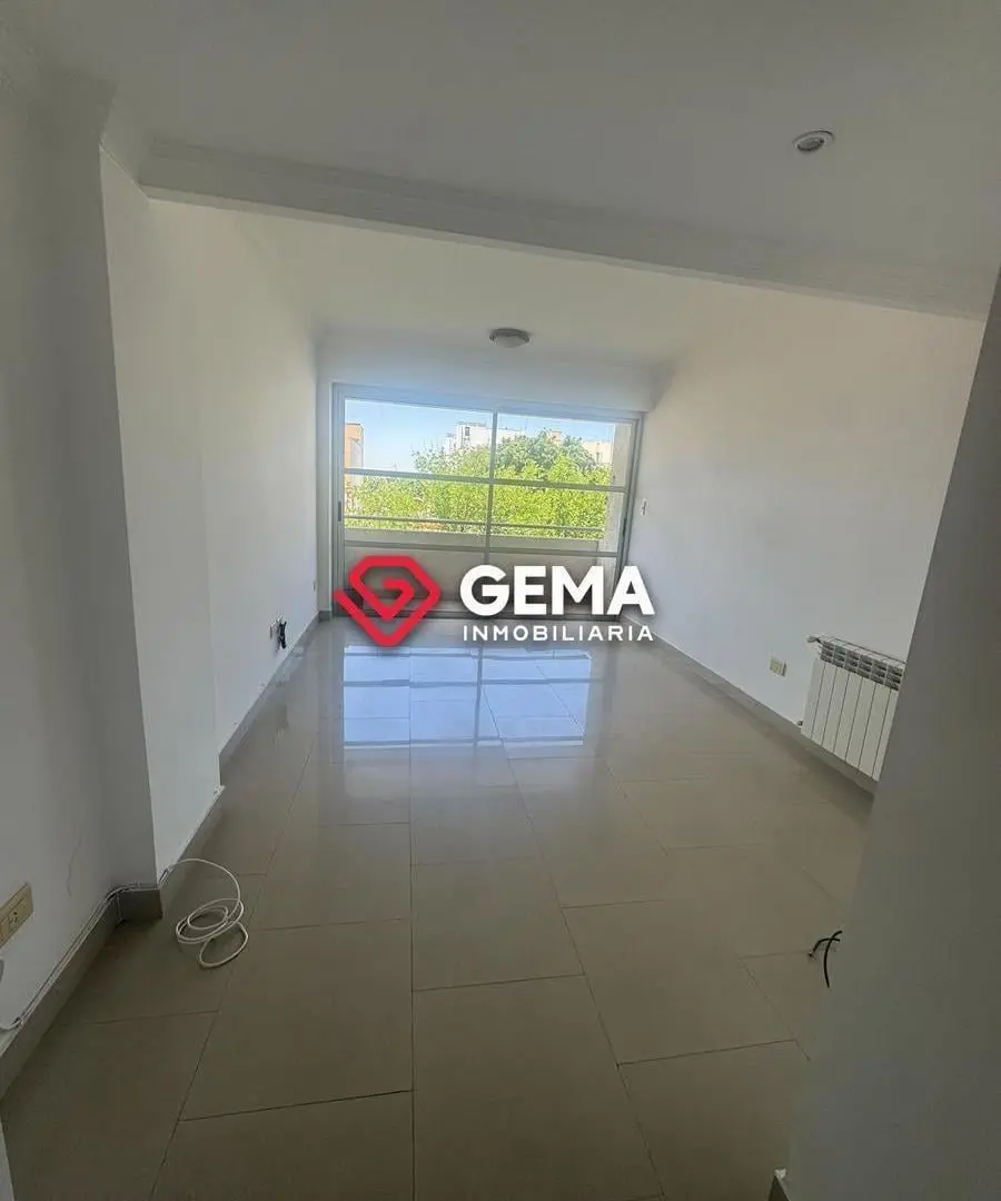 Departamento 1 dormitorio en Rivadavia 234 3
