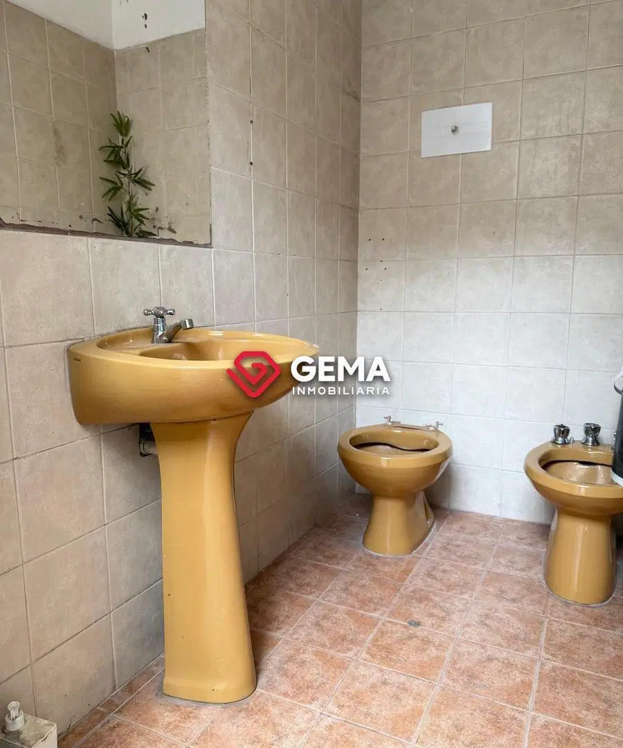 Local comercial en Florida al 600 5