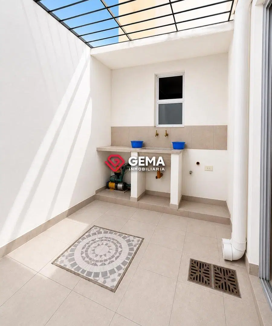Casa 3 dormitorios en Estación Alvarado 5