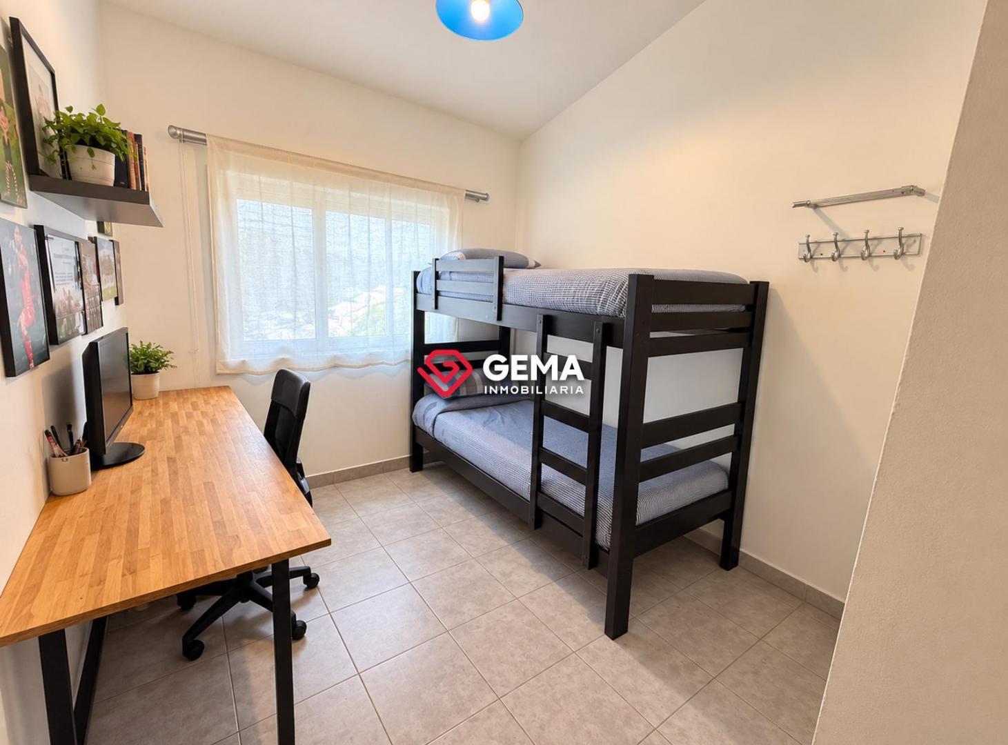 Foto de Casa 3 dormitorios en B° Los Castaños, imagen 4