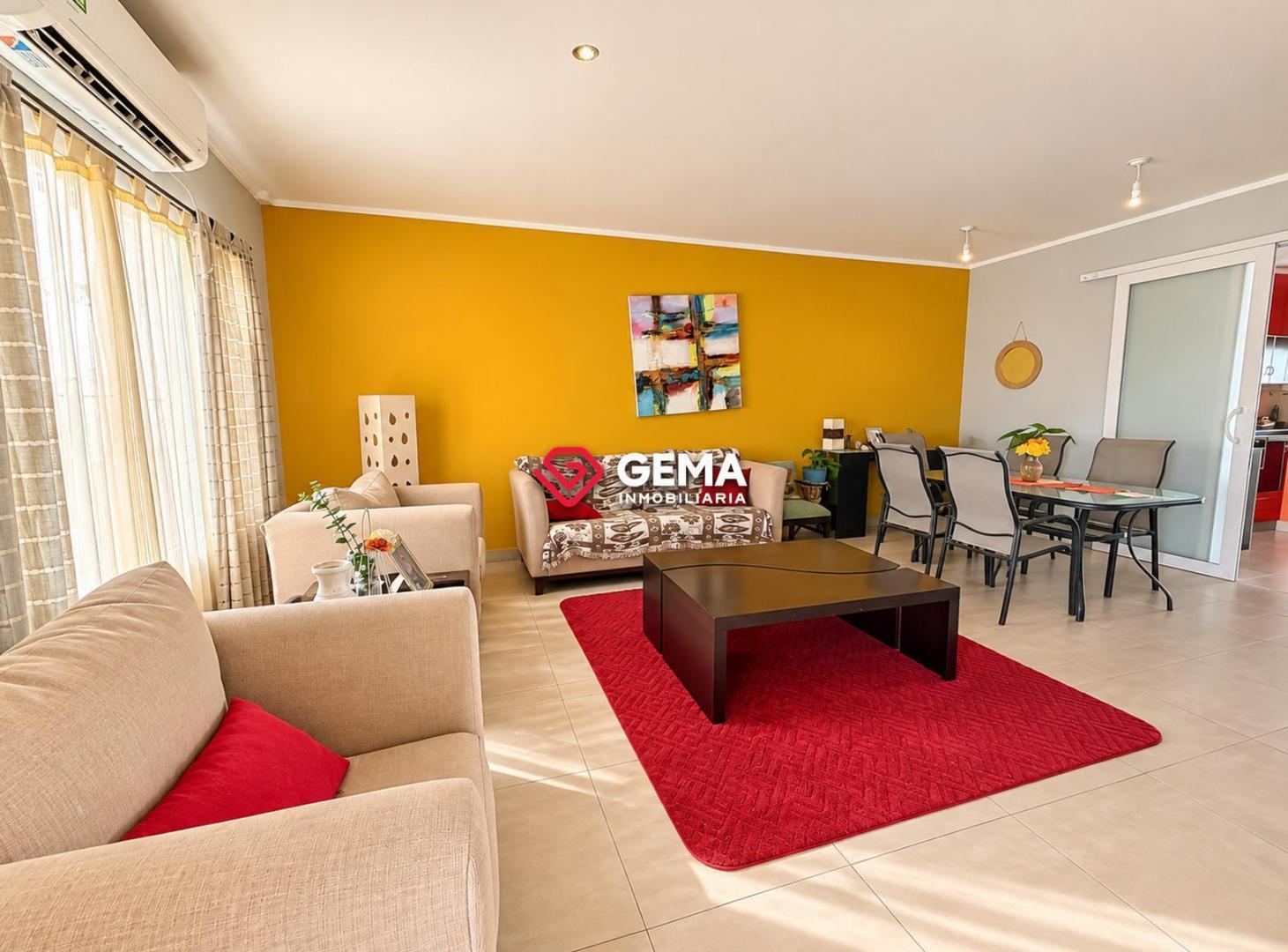 Foto de Casa + Salón Comercial en VENTA – Barrio Intersindical, imagen 4