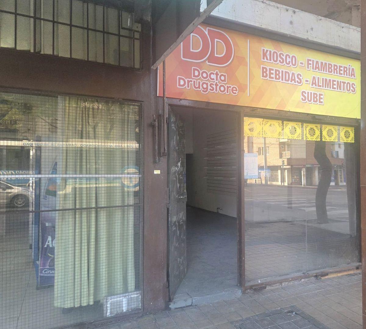 SE ALQUILA LOCAL COMERCIAL EN ALBERDI-ZONA CENTRAL DE POLICIA
