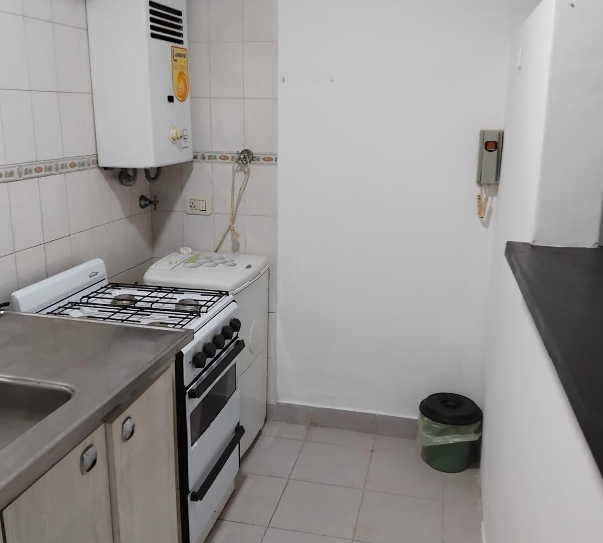 Foto de Alquiler departamento 1 dormitorio: San Martín 2135 Dto. Interno Nº2, imagen 3