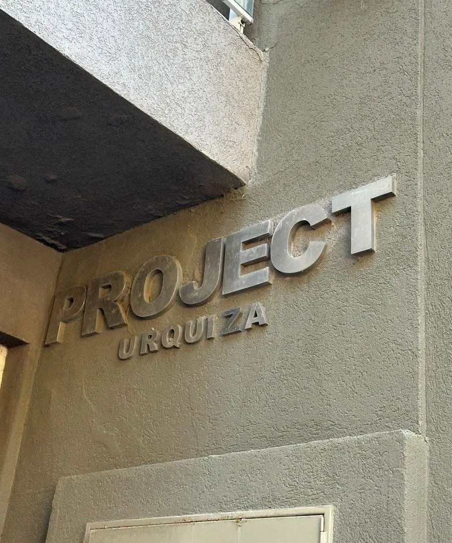 URQUIZA 3500 VENTA COCHERA ÚNICA, PLANTA BAJA AL FRRNTE. BUENA ALTURA POSIBILIDAD DE HACER ENTREPISO 4