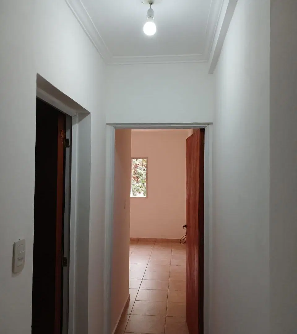 ALQUILER. Mariano Comas 2667 Piso 1 Dpto. D 2