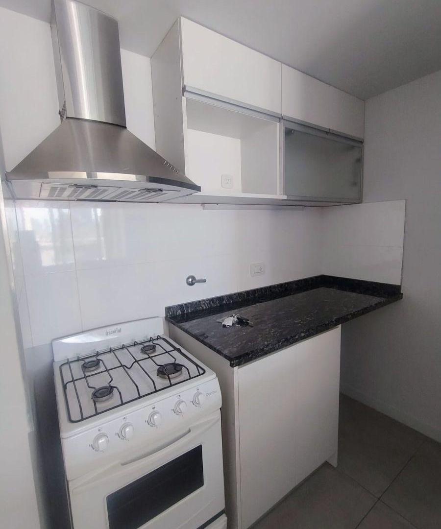 Foto de ¡NUEVO INGRESO EN ALQUILER! Rivadavia 2465 – Piso 6, Departamento 4, imagen 3