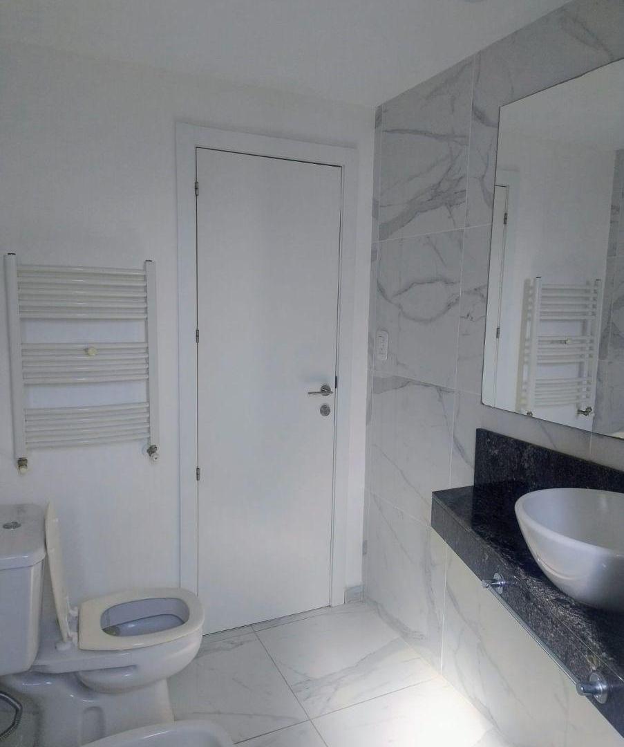 Foto de ¡NUEVO INGRESO EN ALQUILER! Rivadavia 2465 – Piso 6, Departamento 4, imagen 3