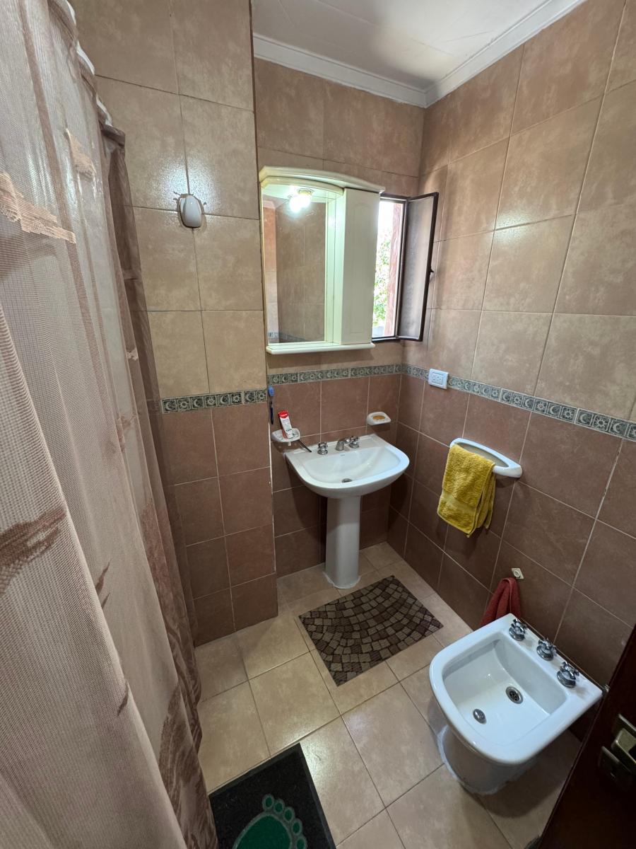 En Venta! Propiedad Sobre Calle San Martin 4 Dorm. 2
