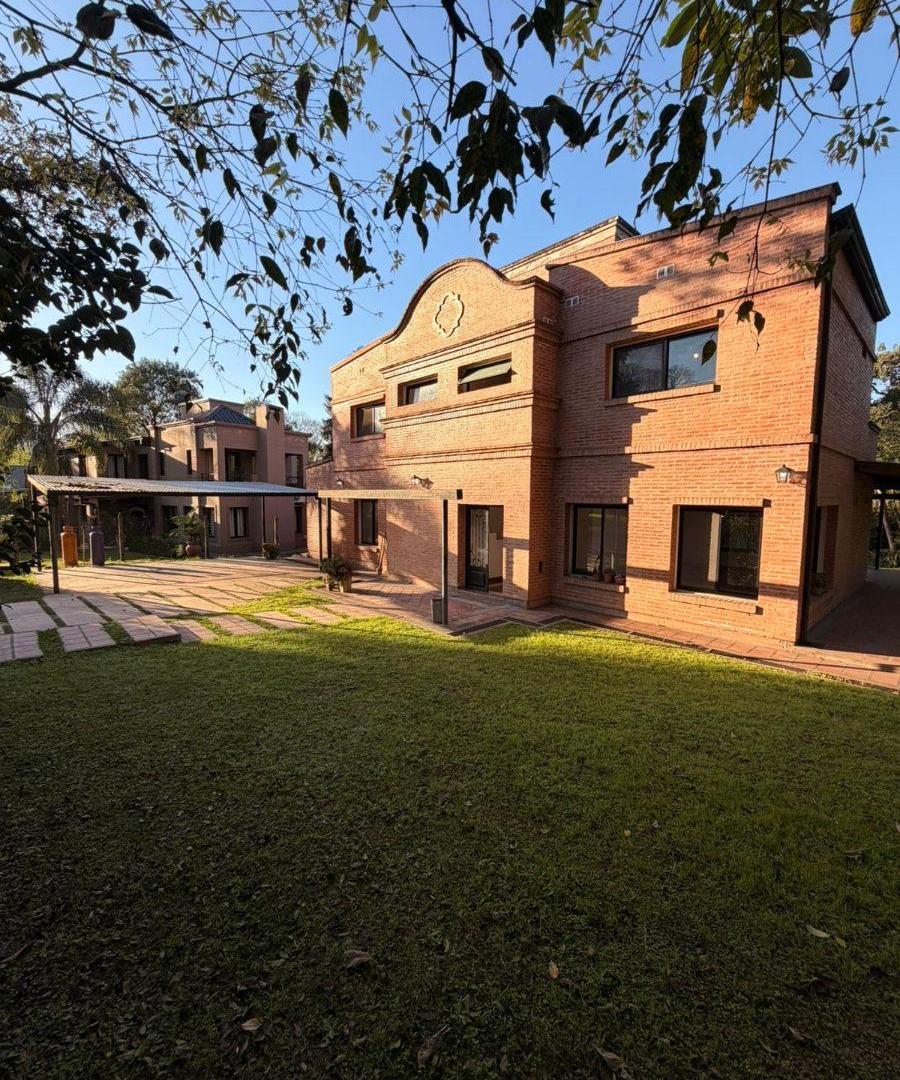 Foto de IMPORTANTE RESIDENCIA EN VENTA EL CORTE YB (INTERMEDIARIOS ABSTENERSE), imagen 4