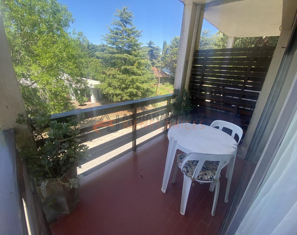 Venta Departamento Pinamar 3 ambientes 2 baños c/cochera