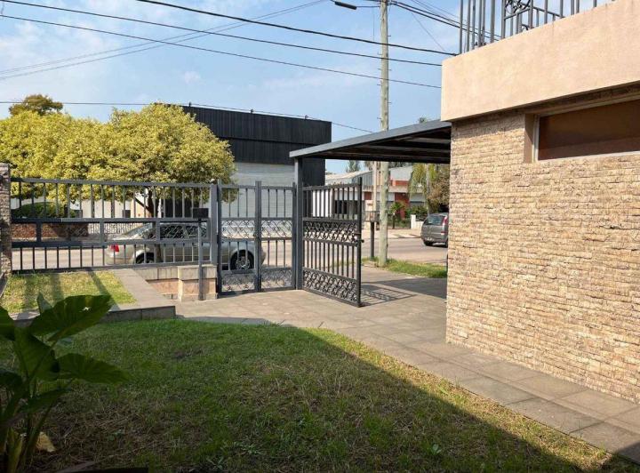 VENTA CASA 3 DORMITORIOS CON PATIO CASILDA CENTRO 5