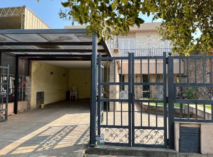 VENTA CASA 3 DORMITORIOS CON PATIO CASILDA CENTRO 2