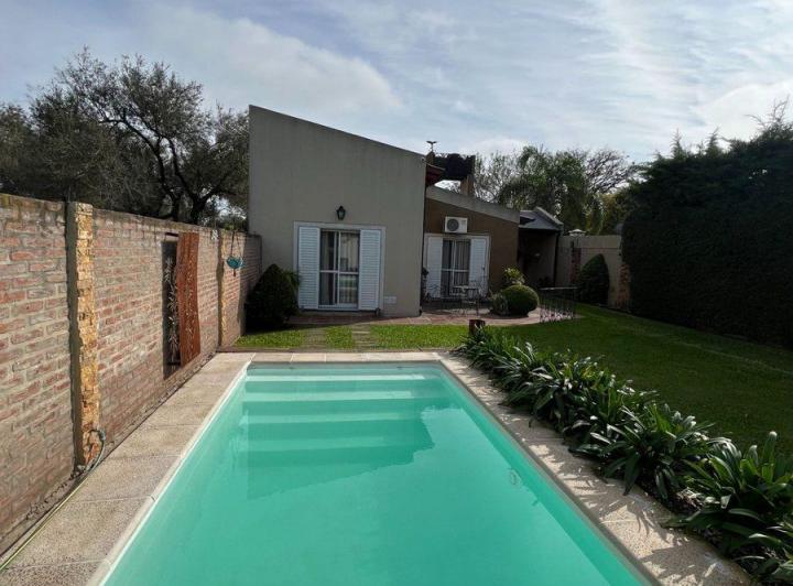 VENTA CASA 2 DORMITORIOS CON PILETA PUEBLO ESTHER 4