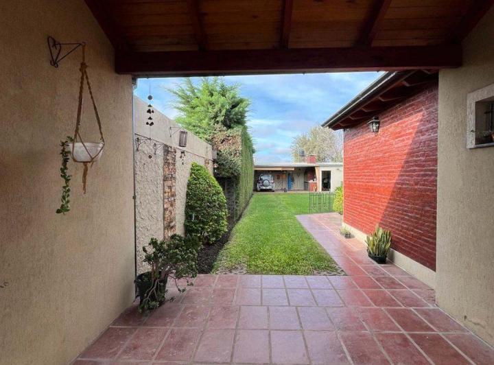 VENTA CASA 2 DORMITORIOS CON PILETA PUEBLO ESTHER 5