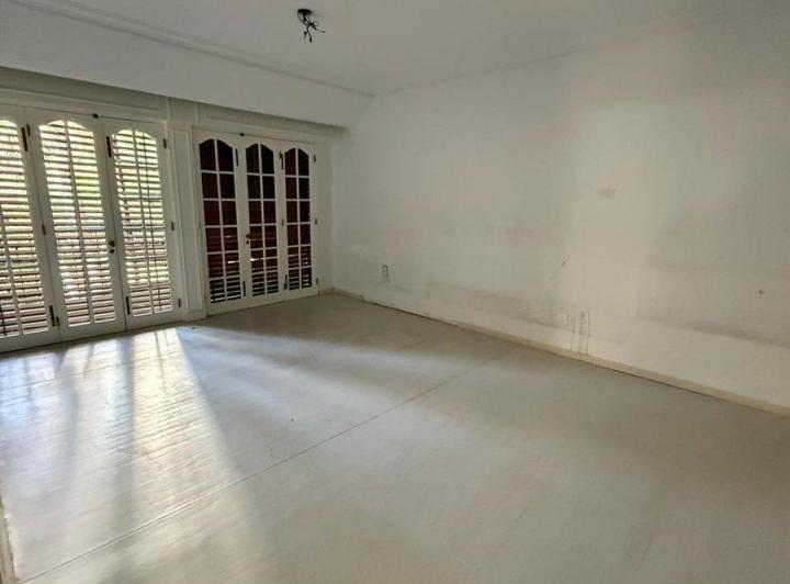 ALQUILER INSTITUCIONAL - UNICA CASA EN BV. OROÑO 5