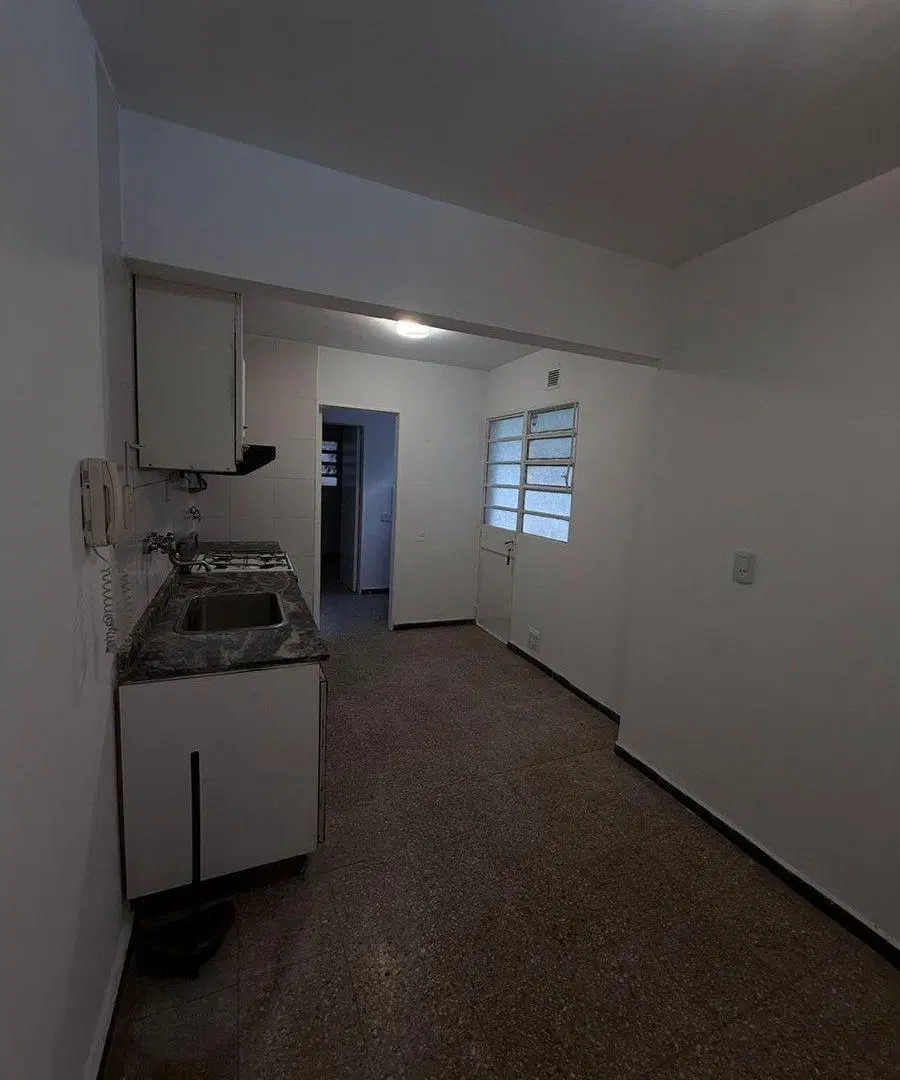 VENTA DEPARTAMENTO 2 DORMITORIOS ADUANA CON PATIO 4