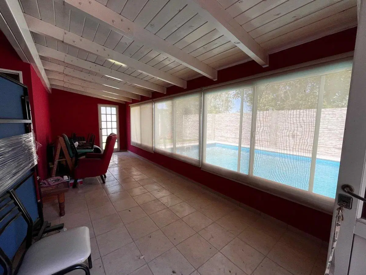 VENTA QUINCHO EN FUNES CON PILETA 1 DORMITORIO 4