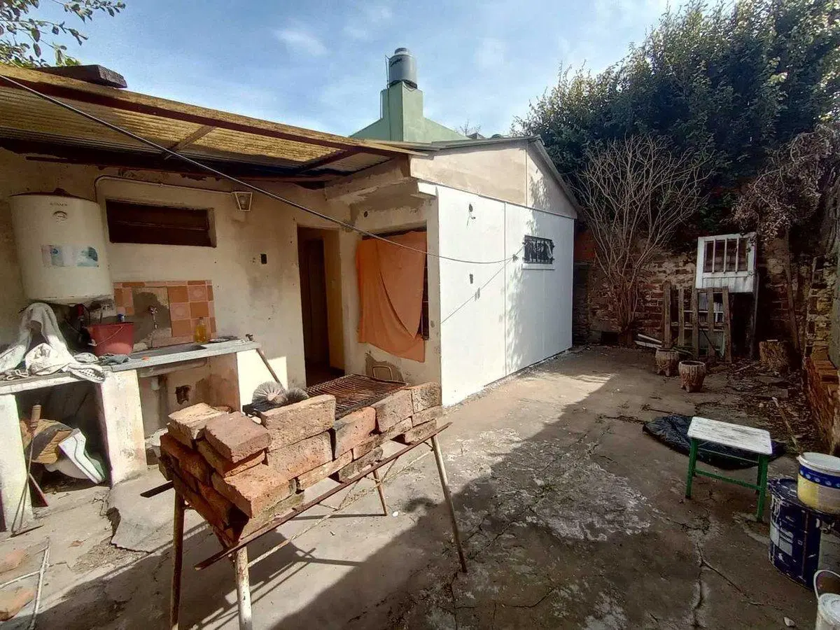 VENTA CASA INTERNA UNICA UN DORMITORIO CON PATIO 4