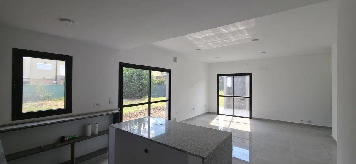 VENTA CASA 2 DORMI CON COCHERA TDS3 SECTOR A 2