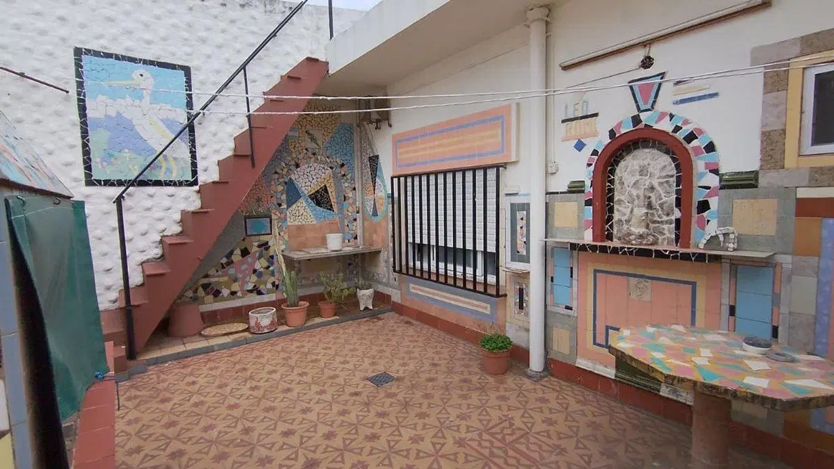VENTA CASA 3 DORMIS Y COCHERA EN BARRIO INDUSTRIAL 4