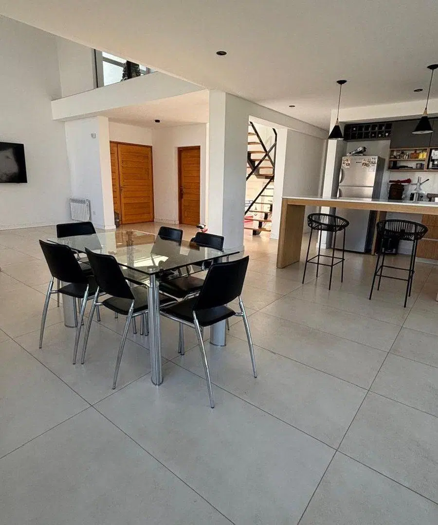 VENTA DE CASA 4 DORMITORIOS EN DON MATEO 5