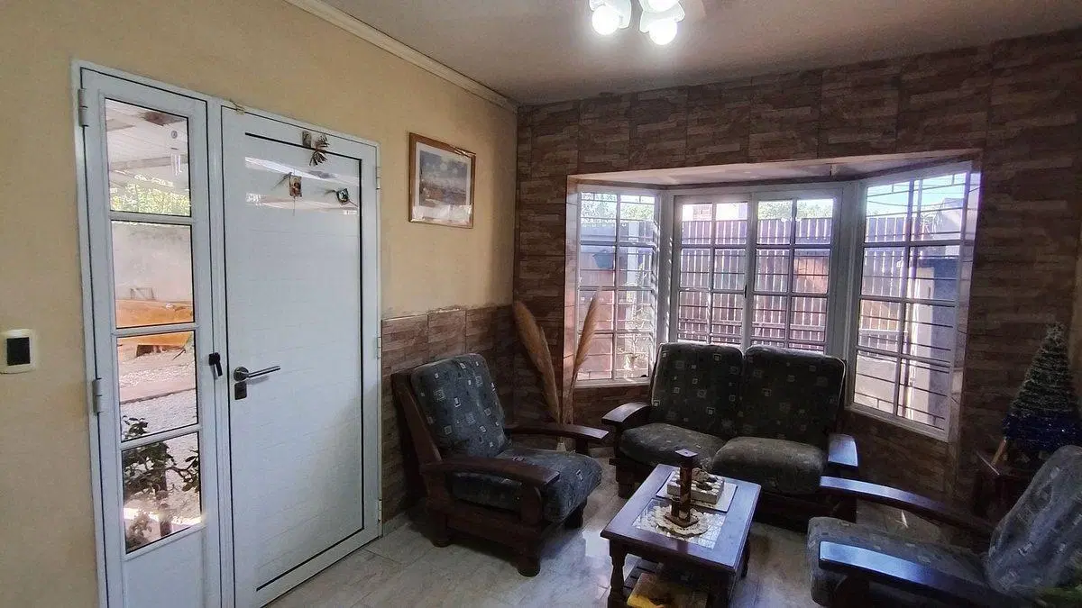 VENTA CASA DE 2 DORMI EN GRANADERO BAIGORRIA 2