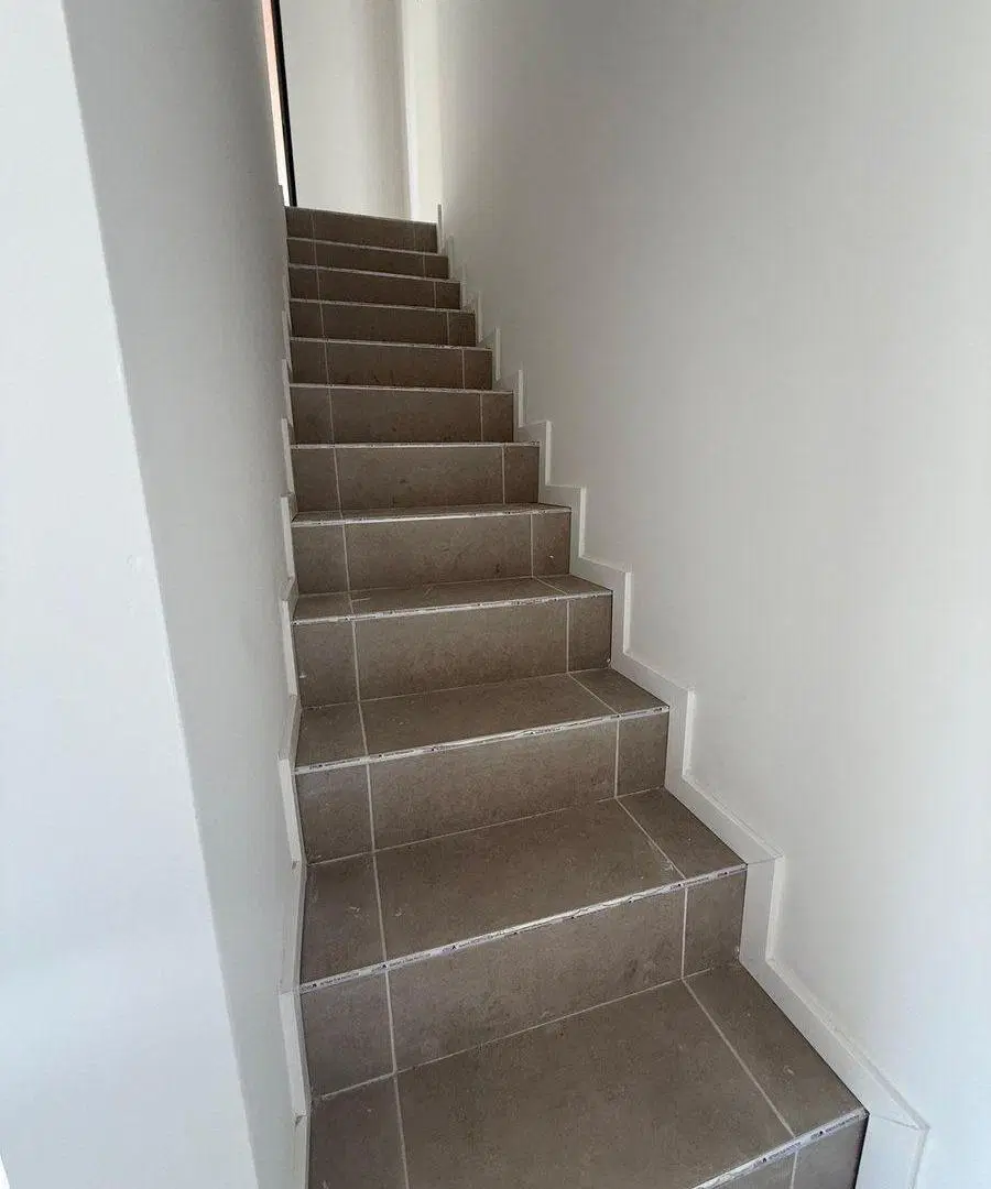 VENTA CASA DUPLEX 2 DORMITORIOS CON PATIO ROLDAN 5