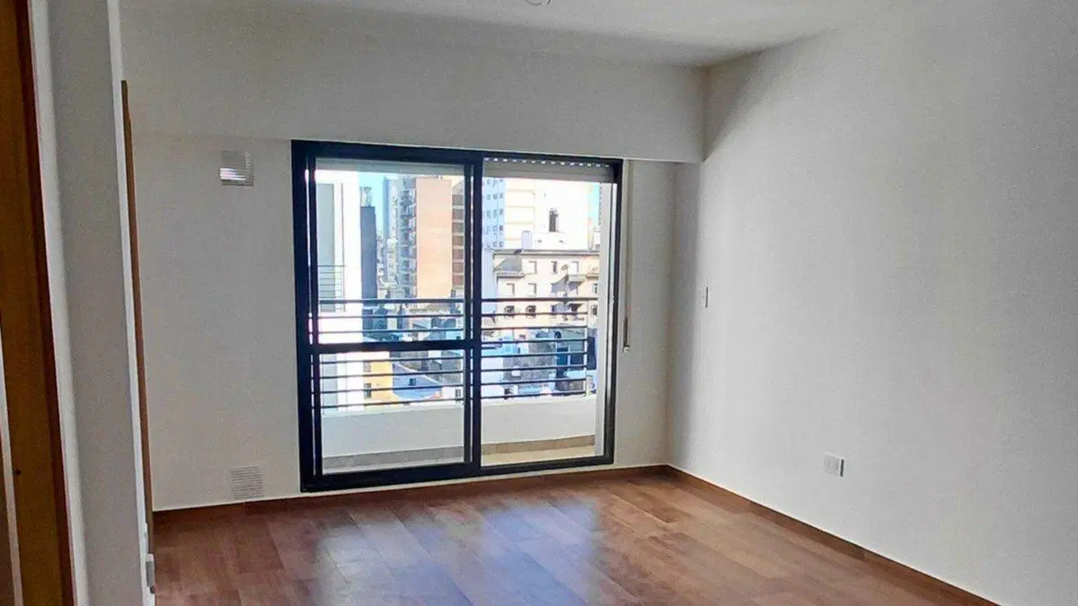 VENTA DEPTO UN DORMITORIO CON BALCON MARTN 2