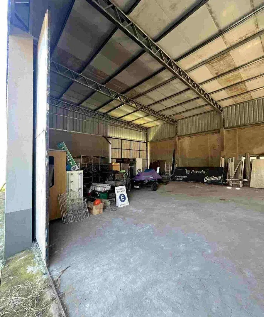 VENTA GALPON CON AMPLIO LOTE IBARLUCEA 3