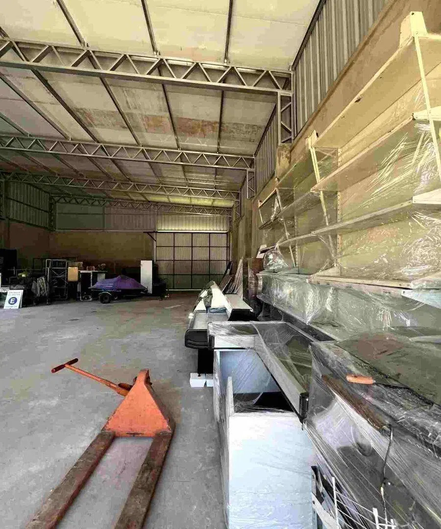 VENTA GALPON CON AMPLIO LOTE IBARLUCEA 2