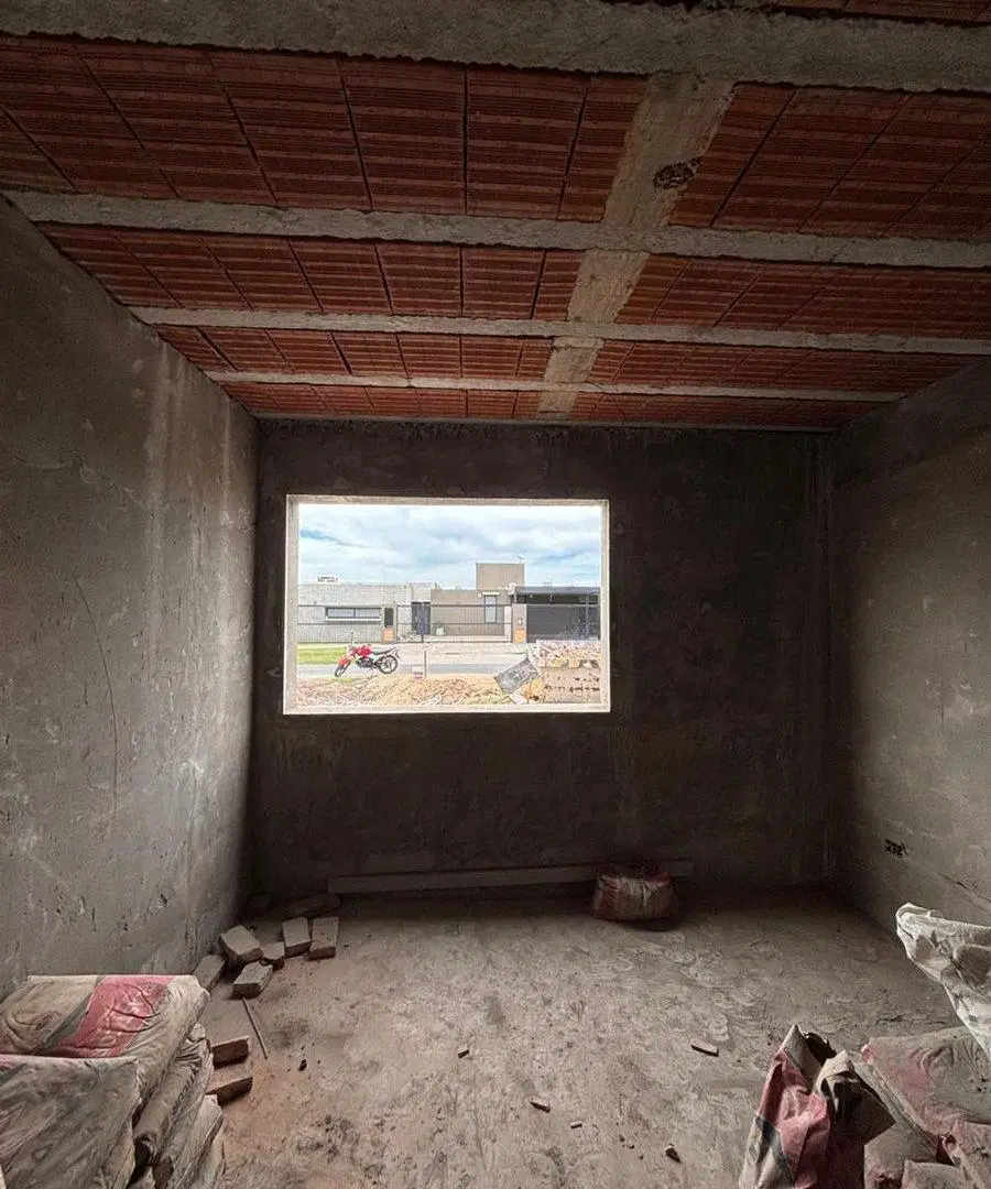 VENTA DE CASA EN CONSTRUCCION EN DON MATEO, FUNES 5