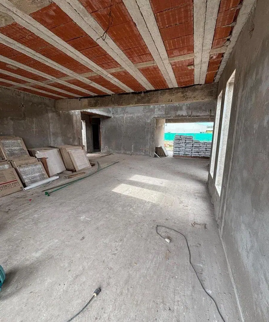 VENTA DE CASA EN CONSTRUCCION EN DON MATEO, FUNES 3