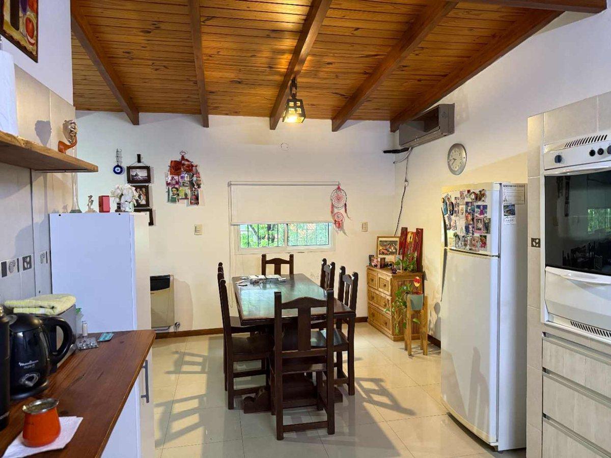 VENTA CASA 3 DORMITORIOS CON PATIO EN ZONA NORTE