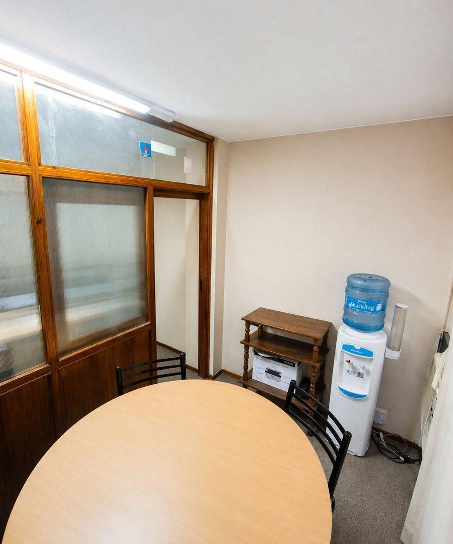 VENTA ! OFICINA EDIFICIO LA FAVORITA BARRIO CENTRO