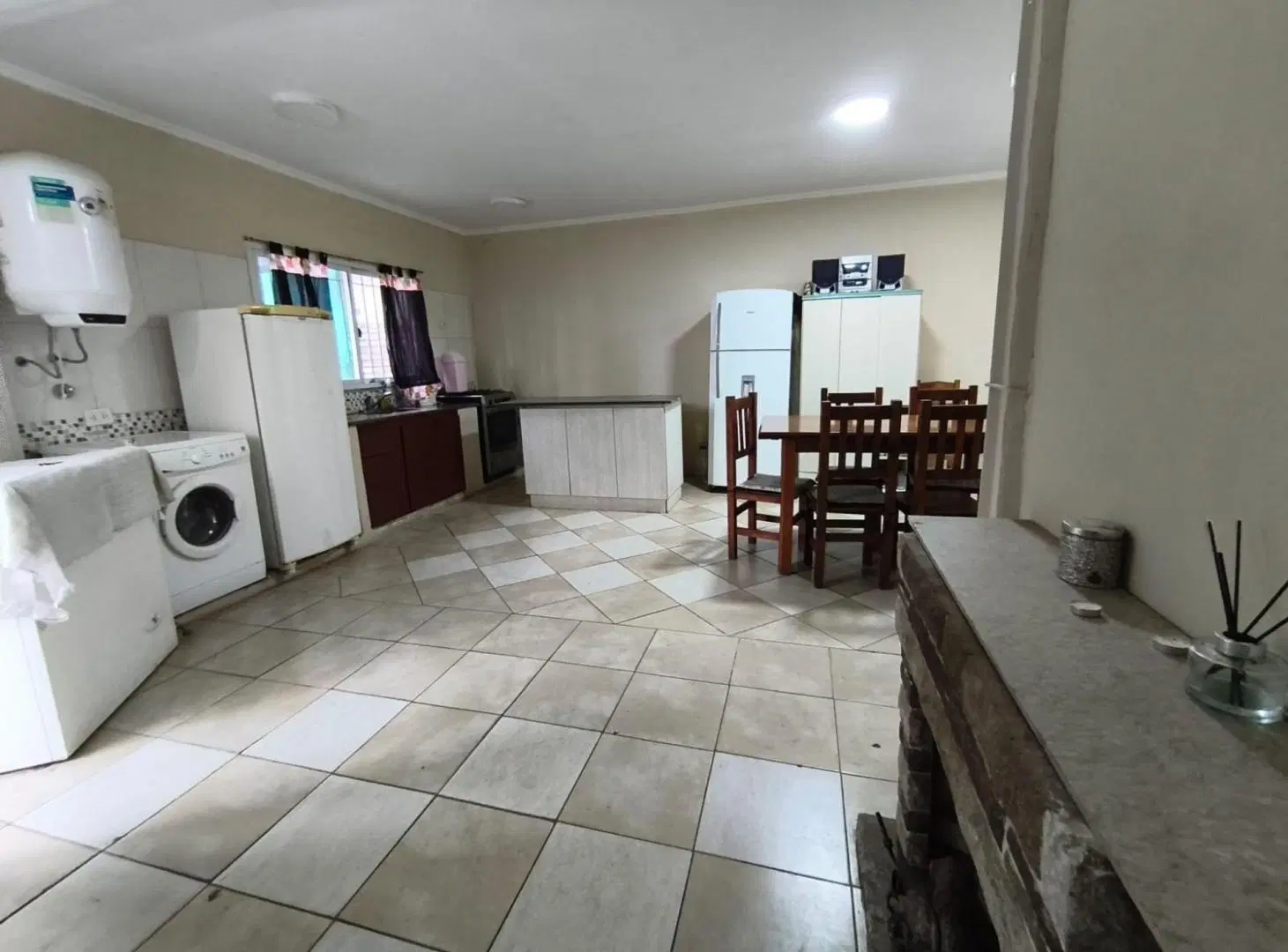 CASA EN VENTA 3DORMITORIOS FUNES A REMODELAR 2