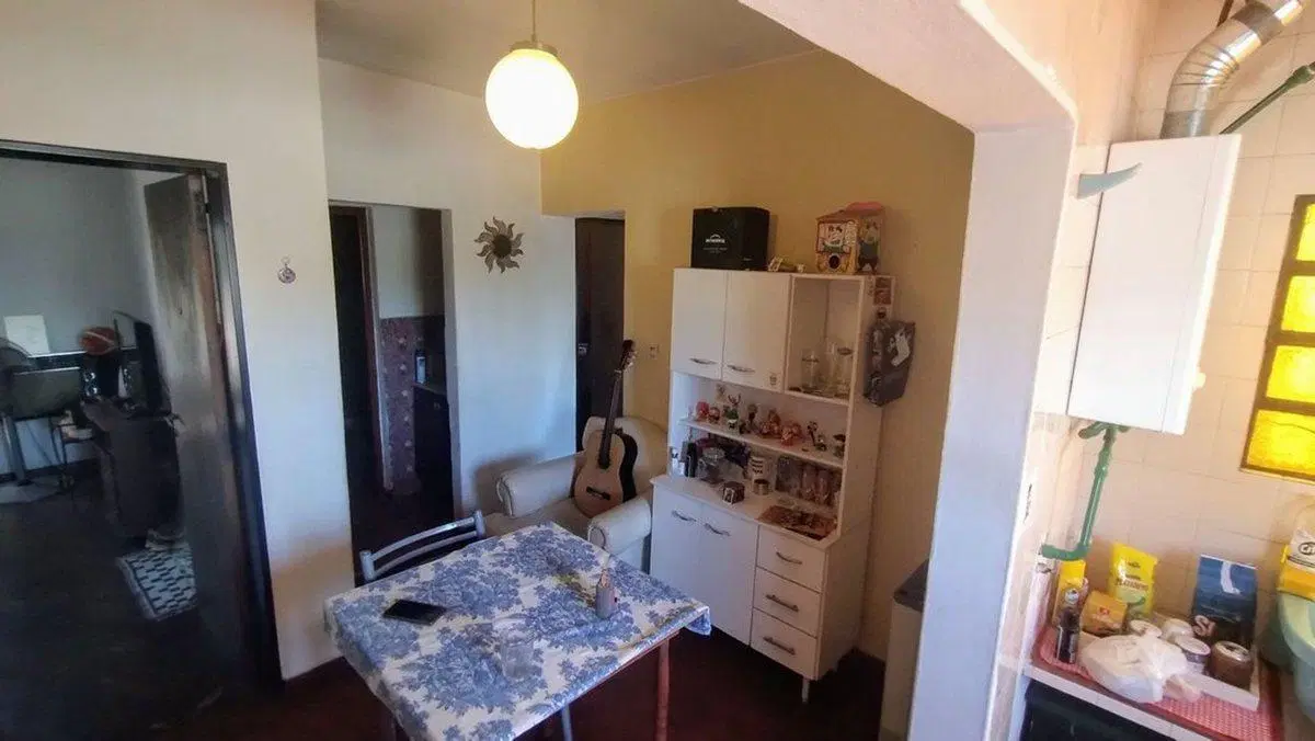 VENTA CASA DOS PLANTAS COCHERA Y GALPON, ARROYITO 4