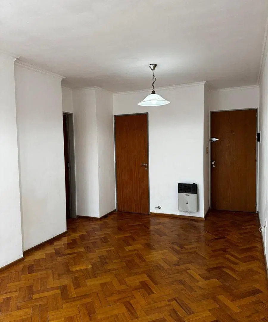 VENTA DEPARTAMENTO 2 DORMITORIOS EN BARRIO LOURDES 4