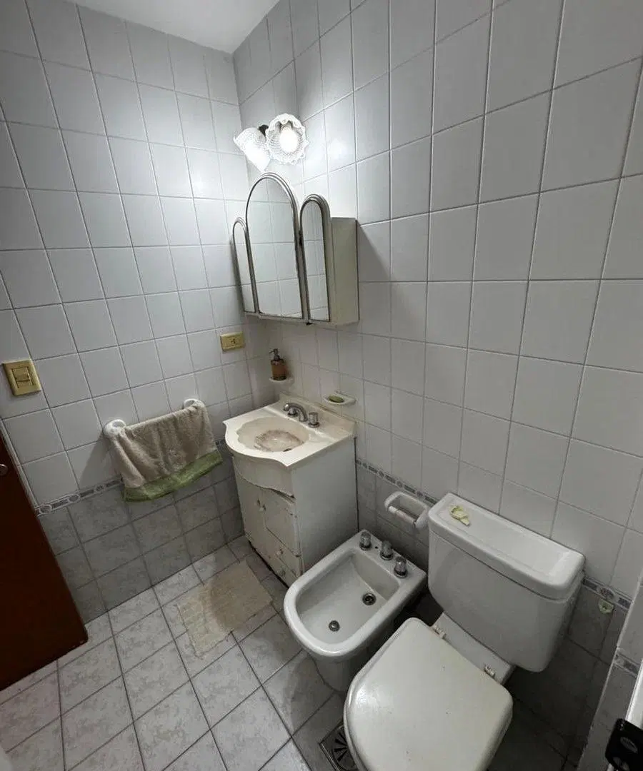 VENTA DEPARTAMENTO 2 DORMITORIOS EN BARRIO LOURDES 8