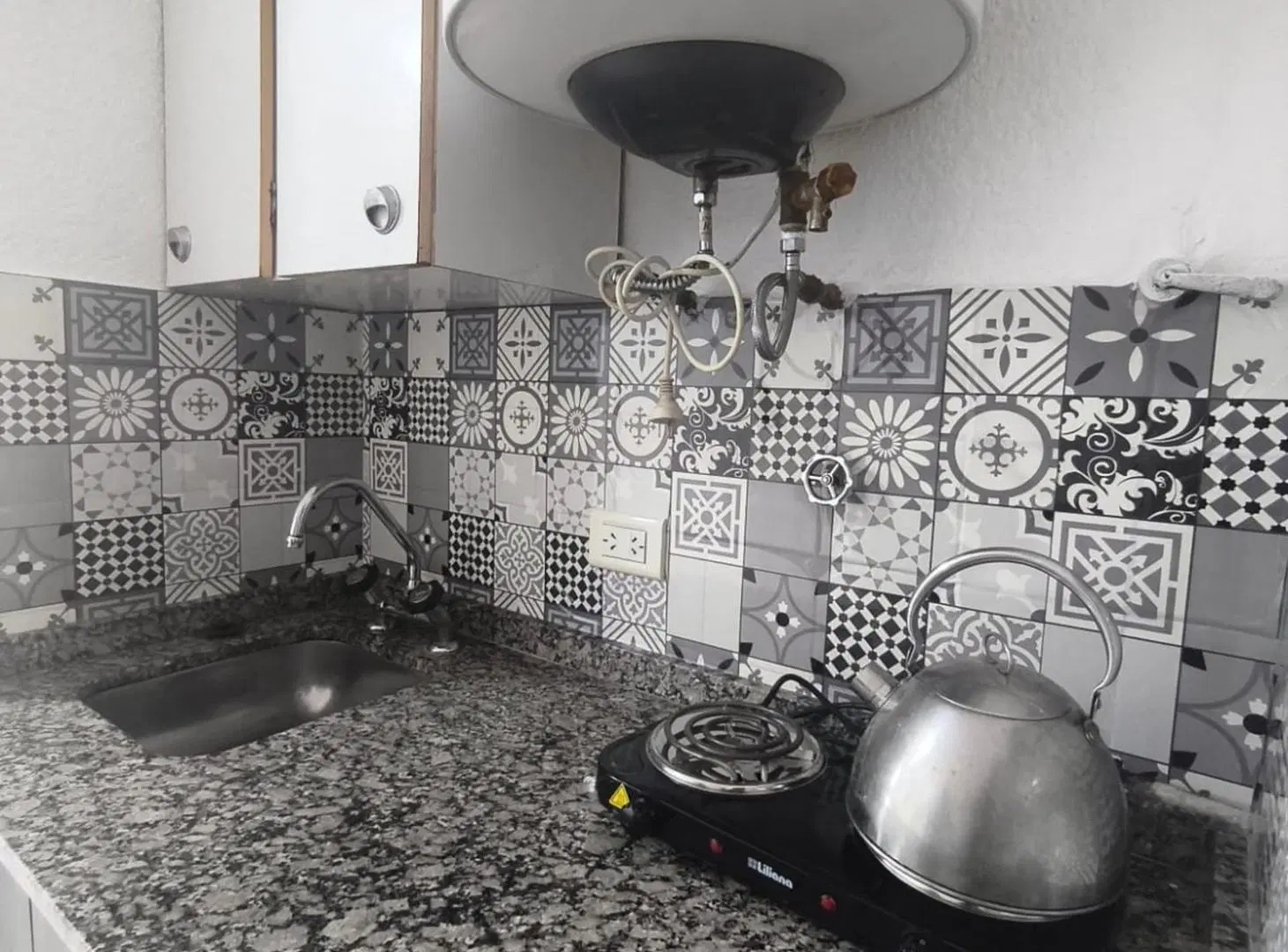 ALQUILER MONOAMBIENTE EN  REP. LA SEXTA 4