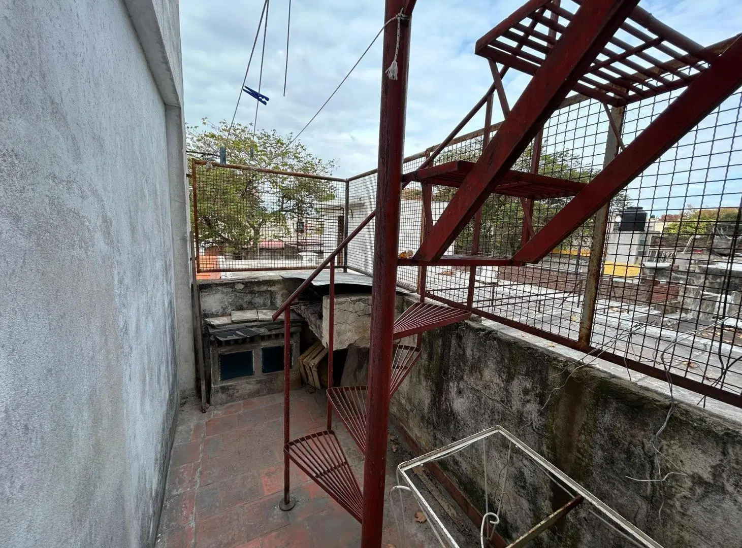 VENTA CASA A RECICLAR EN BARRIO ECHESORTU 2