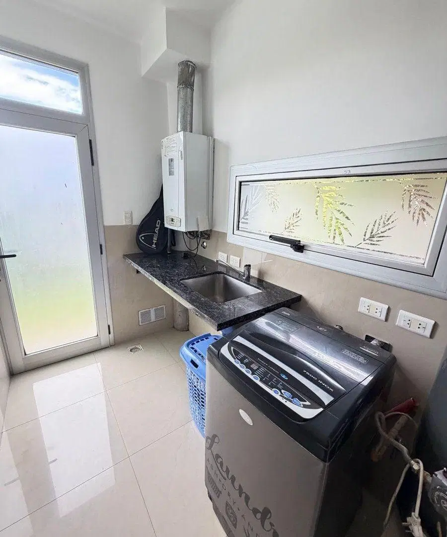 VENTA CASA 3 DORMITORIOS MAS COMODIN EN AGUADAS 2